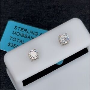 Sterling Silver Moissanite Stud Earrings 0.44 CTTW ✨